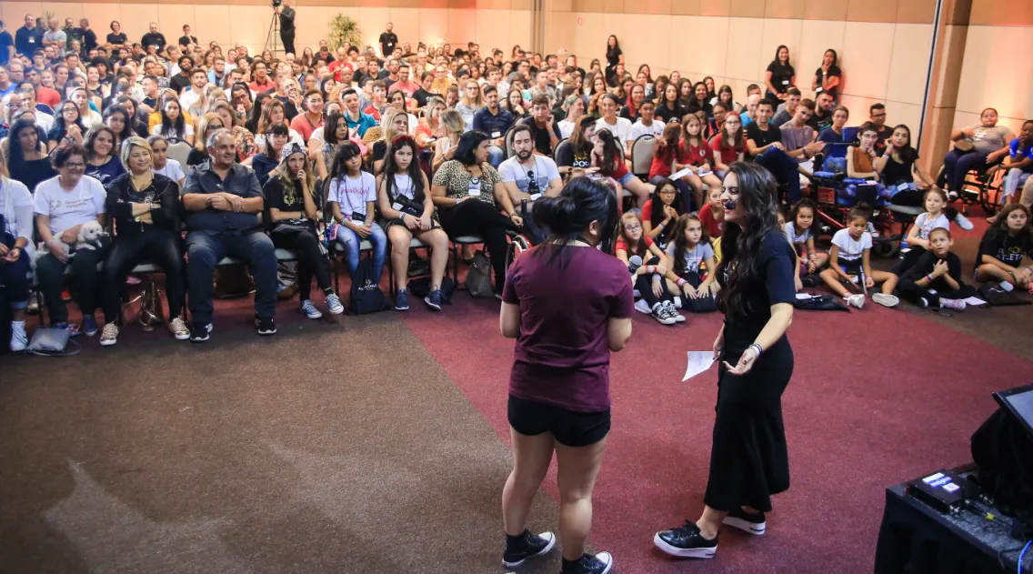 Mayra Ramos em formação presencial do Instituto Atleta Campeão